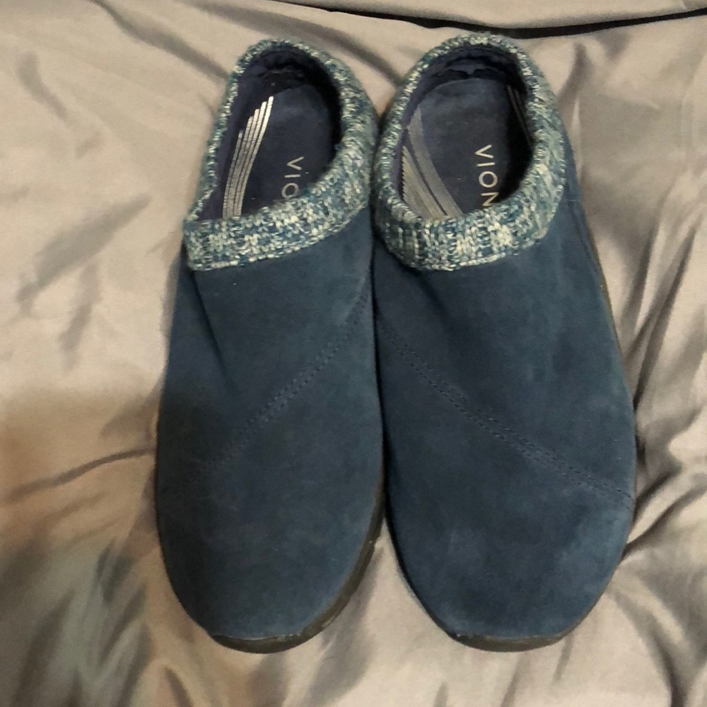 Vionic Navy Suede Clogs, Never worn